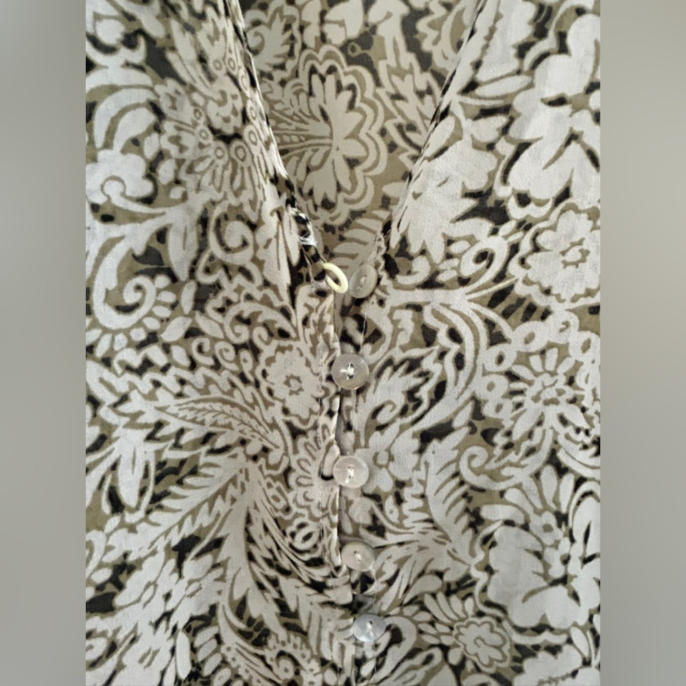 ZARA Women's Black and White Sheer Floral Top - Lrg - Picture 6 of 7